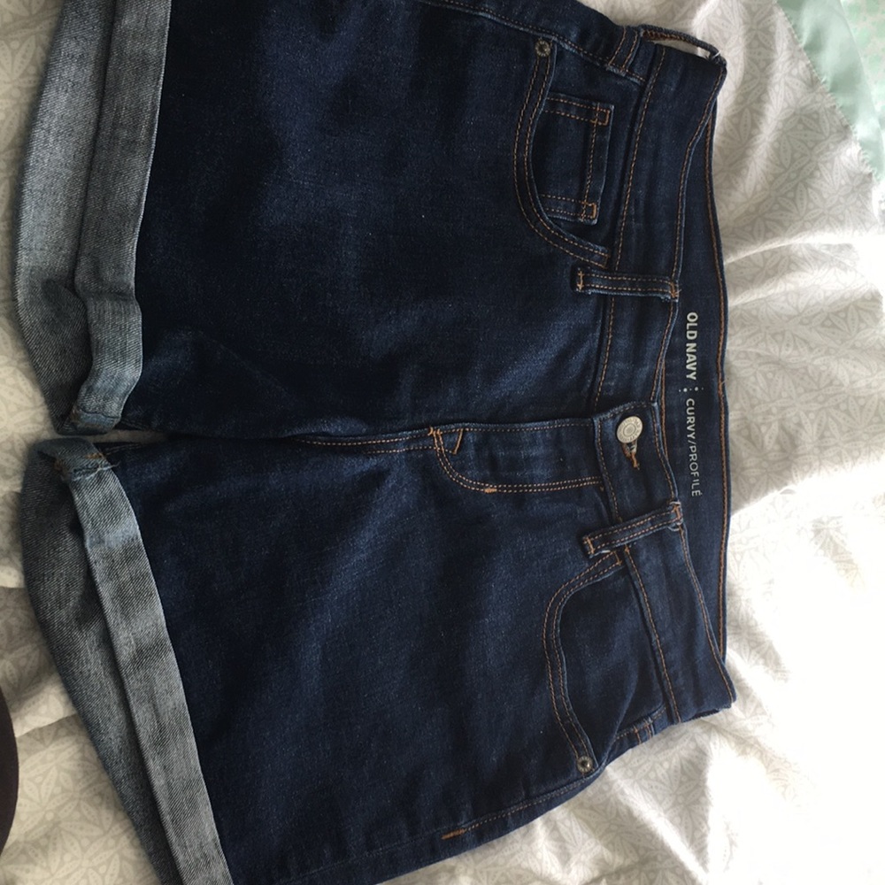 (SALE) Old Navy Curvy Profile Jean Shorts